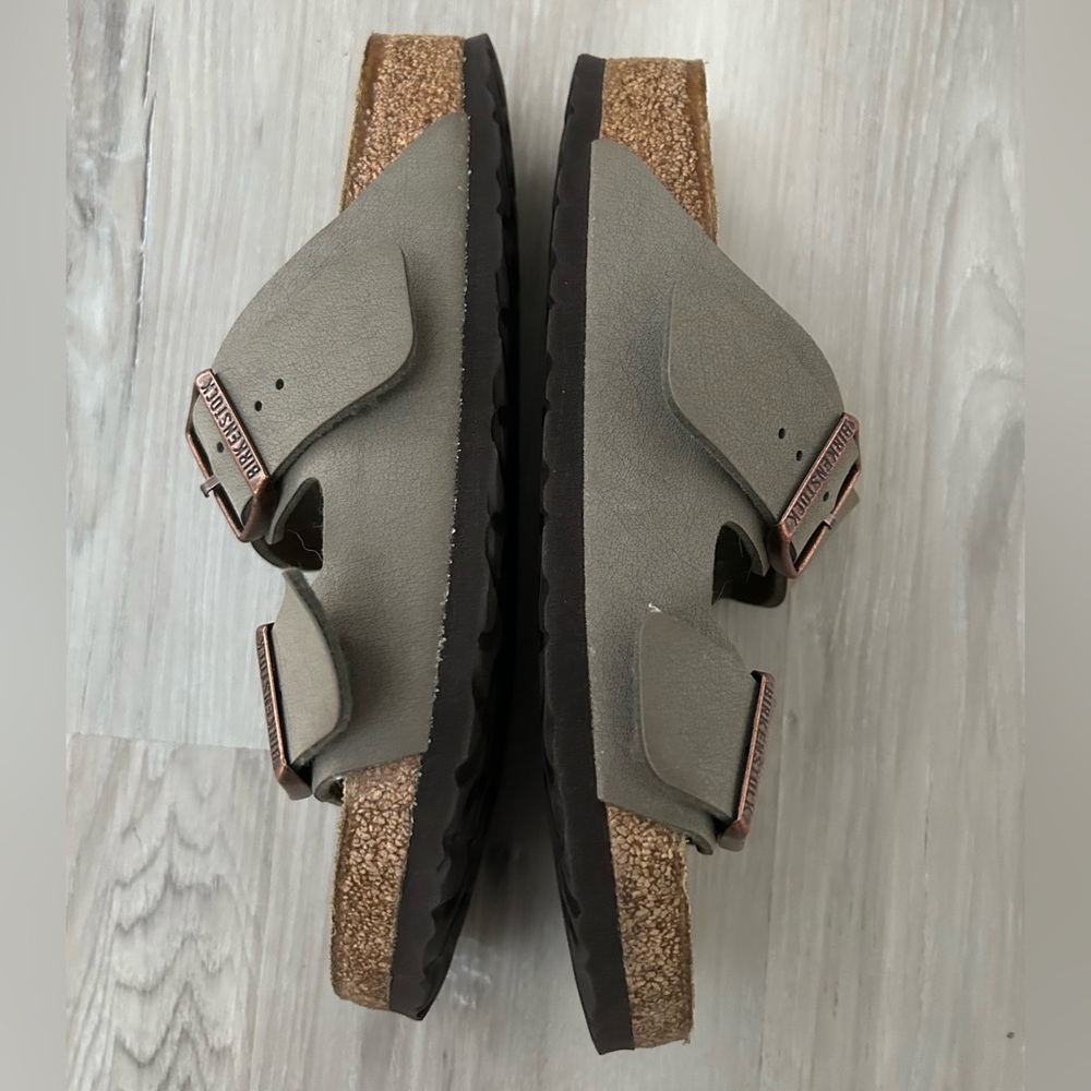 Birkenstock Arizona Taupe Sandals with Bronze Buckles - Picture 3 of 4